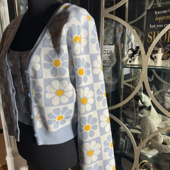 Live & Lottie Retro Floral Sweater Set L - Picture 4 of 8